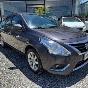 NISSAN VERSA FULL, 2019